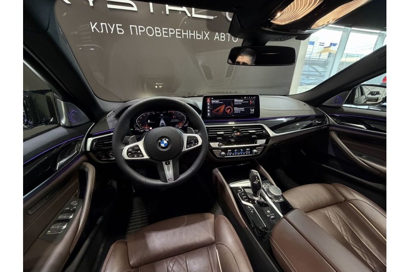 2021 BMW 5 серии Base