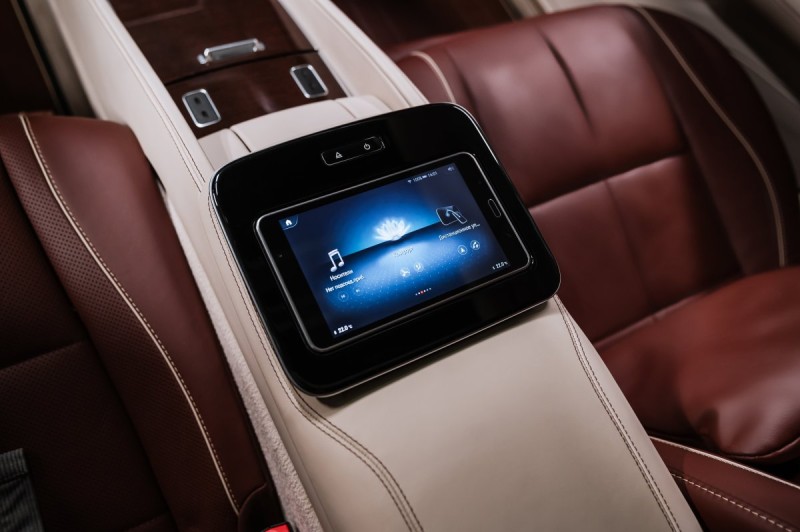 Mercedes-Benz Maybach GLS-класс 600 - 2021