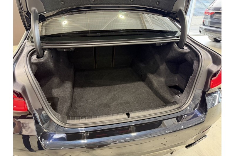 2021 BMW 5 серии Base