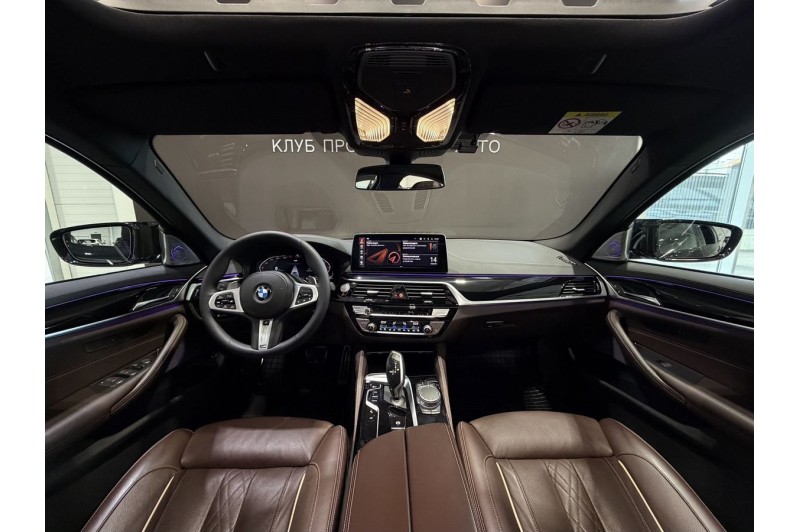 2021 BMW 5 серии Base