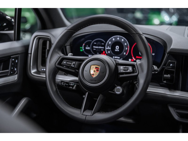 Porsche Cayenne Базовая 2024