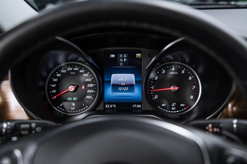 Mercedes-Benz V-Класс Premium 2023