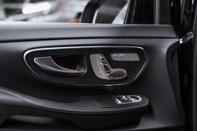 Mercedes-Benz V-Класс Premium 2023