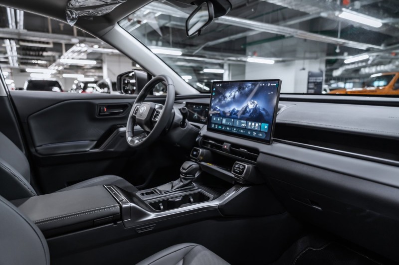 Toyota RAV4 Luxury 2026