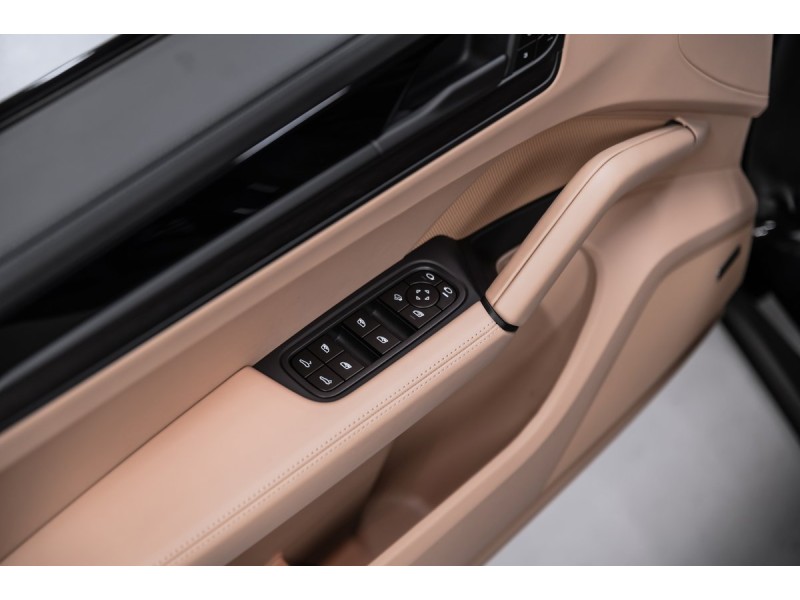 Porsche Cayenne Coupé 2025