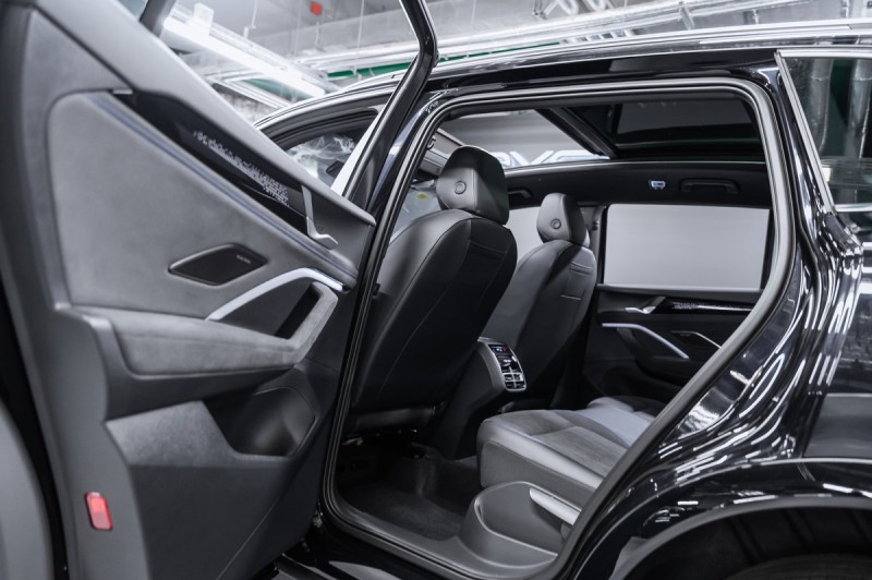 Volkswagen Tiguan R-Line Smart Leadership 2026