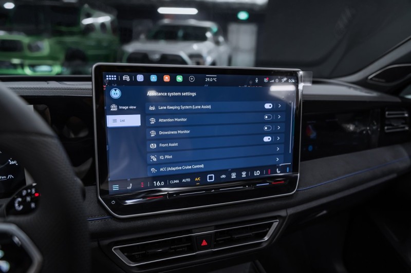Volkswagen Tiguan R-Line Smart Leadership 2026