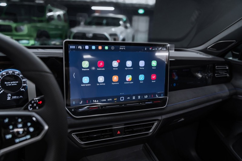Volkswagen Tiguan R-Line Smart Leadership 2026