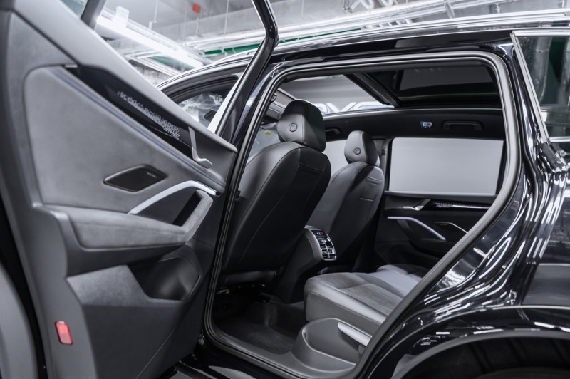 Volkswagen Tiguan R-Line Premium 2026