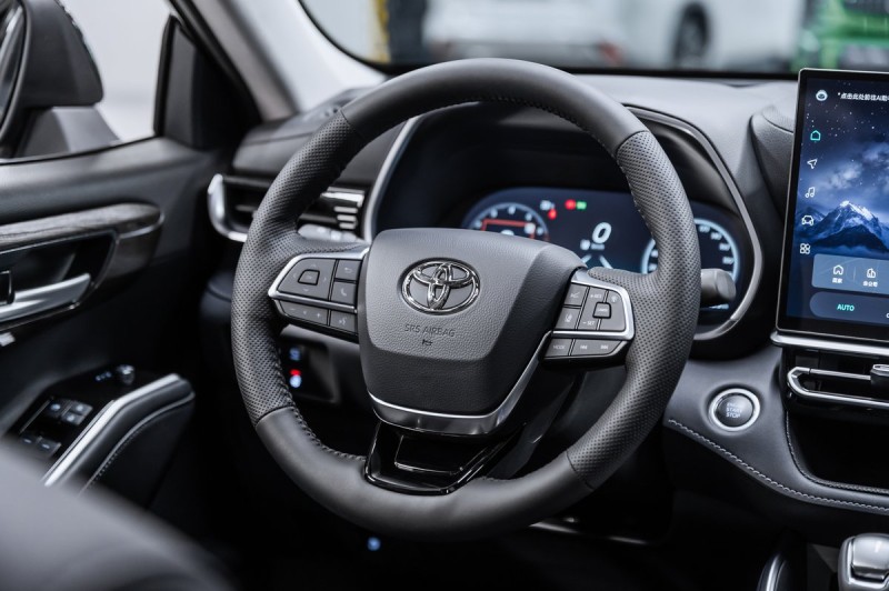 Toyota Highlander Supreme 2026