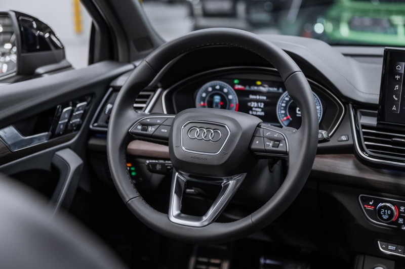 Audi Q5 45 TFSI quattro Luxury Dynamic 2025