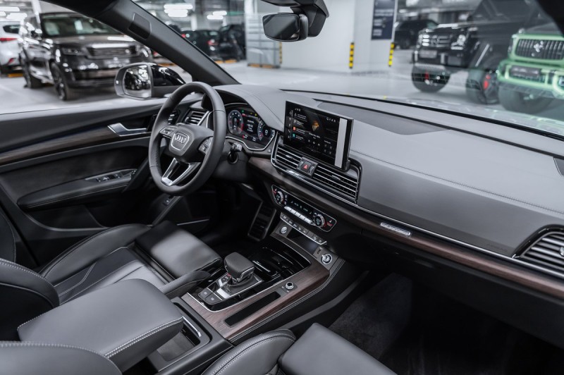 Audi Q5 45 TFSI quattro Luxury Dynamic 2025