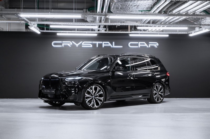 BMW X7  2025