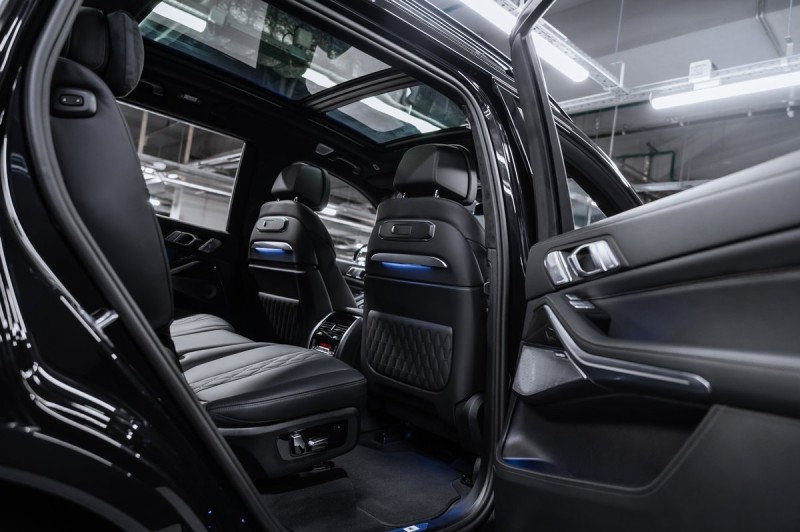 BMW X7  2025