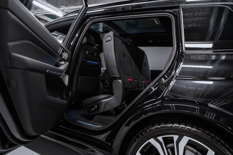 BMW X7  2025