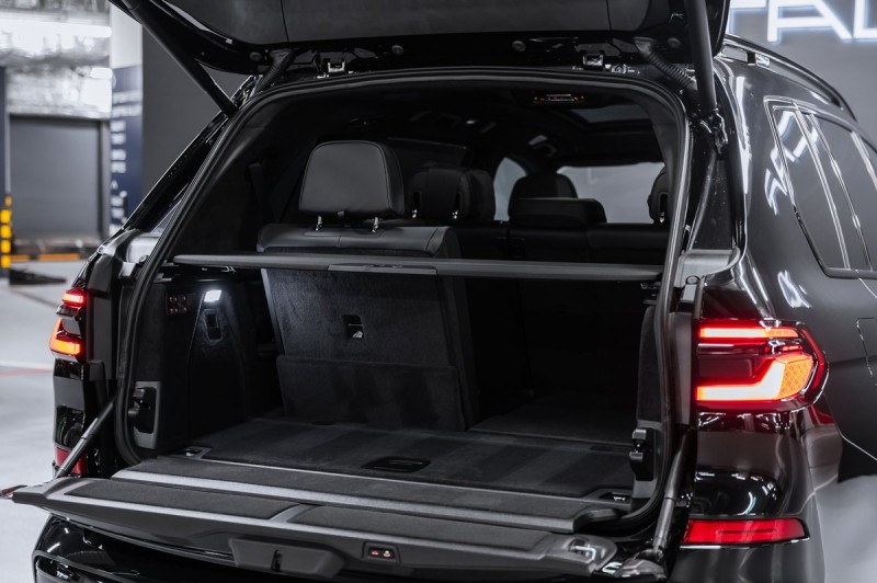 BMW X7  2025