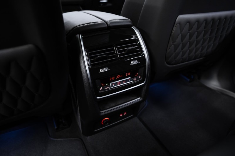 BMW X7  2025
