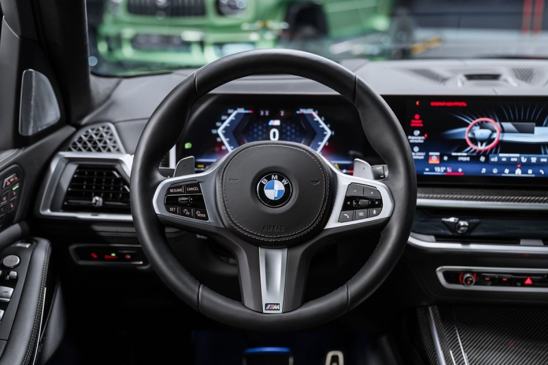 BMW X7  2025