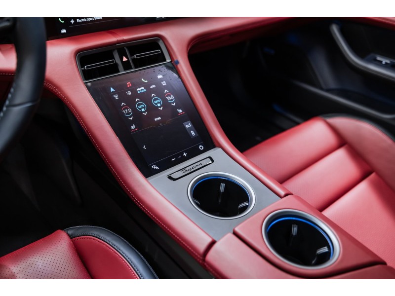 Porsche Taycan 4S 2024