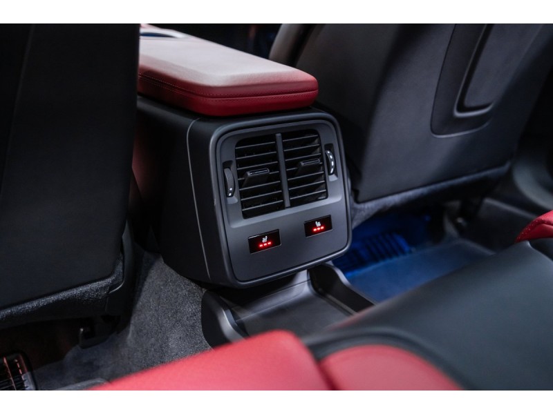 Porsche Taycan 4S 2024