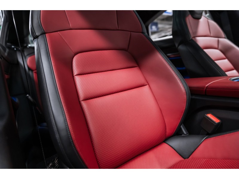 Porsche Taycan 4S 2024