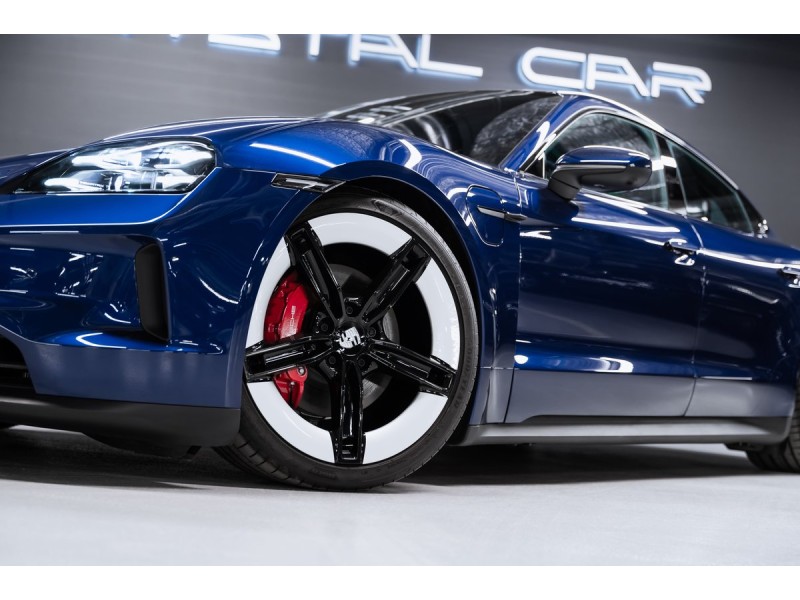 Porsche Taycan 4S 2024