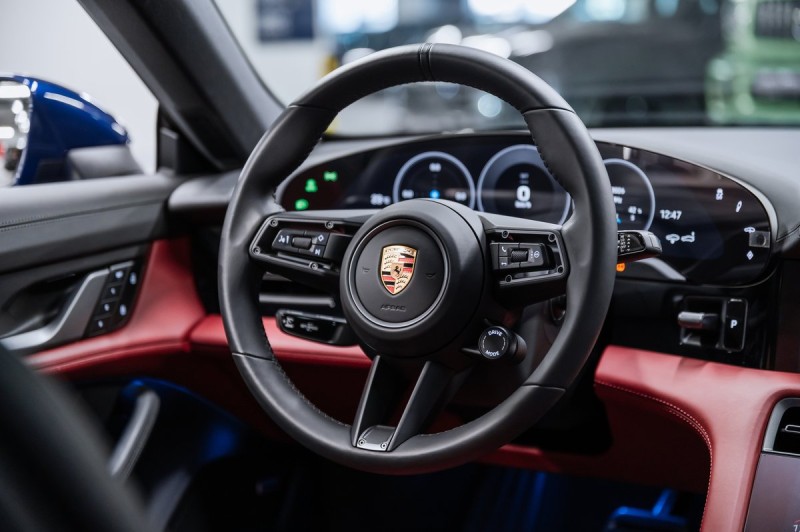 Porsche Taycan 4S 2024