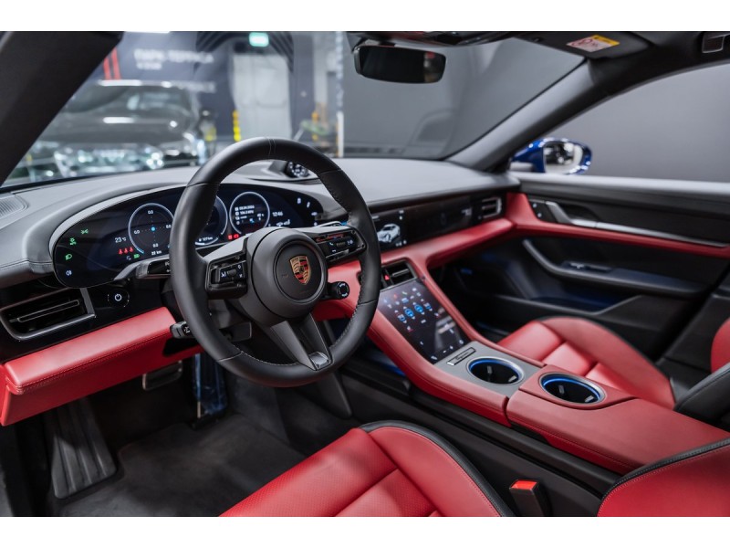 Porsche Taycan 4S 2024