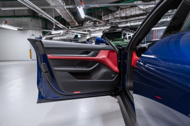 Porsche Taycan 4S 2024
