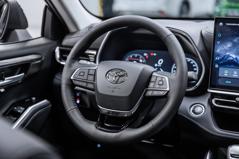 Toyota Highlander Supreme 2026