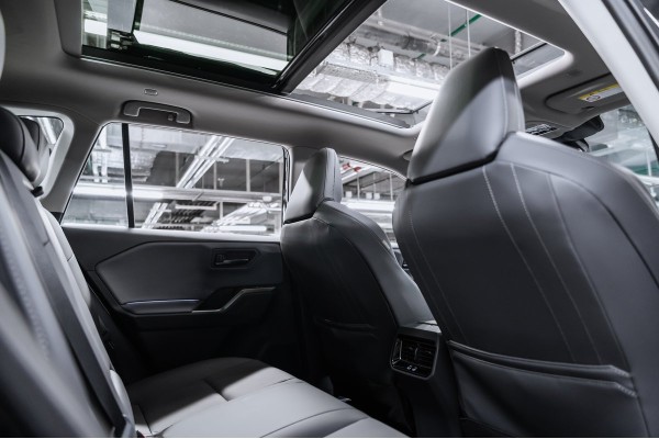 Toyota RAV4 Luxury 2026