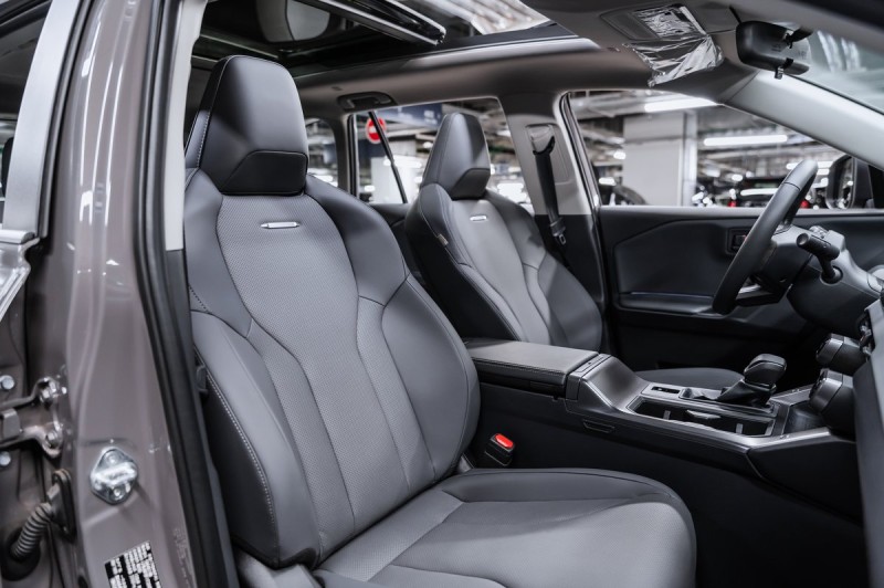 Toyota RAV4 Luxury 2026