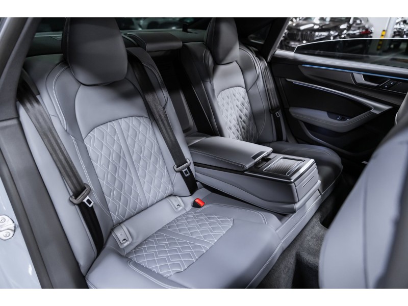 Audi A7 45 TFSI quattro S-line Farsighted 2025