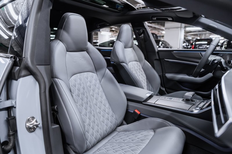 Audi A7 45 TFSI quattro S-line Farsighted 2025