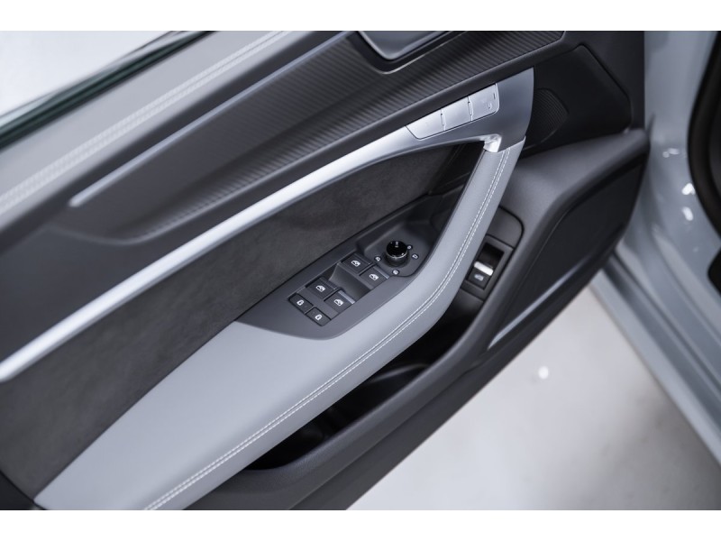 Audi A7 45 TFSI quattro S-line Farsighted 2025