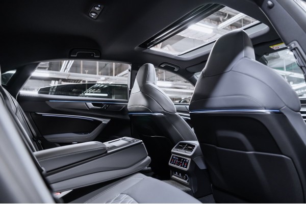 Audi A7 45 TFSI quattro S-line Farsighted 2025