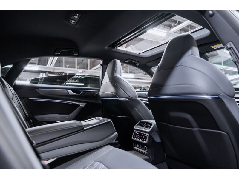 Audi A7 45 TFSI quattro S-line Farsighted 2025
