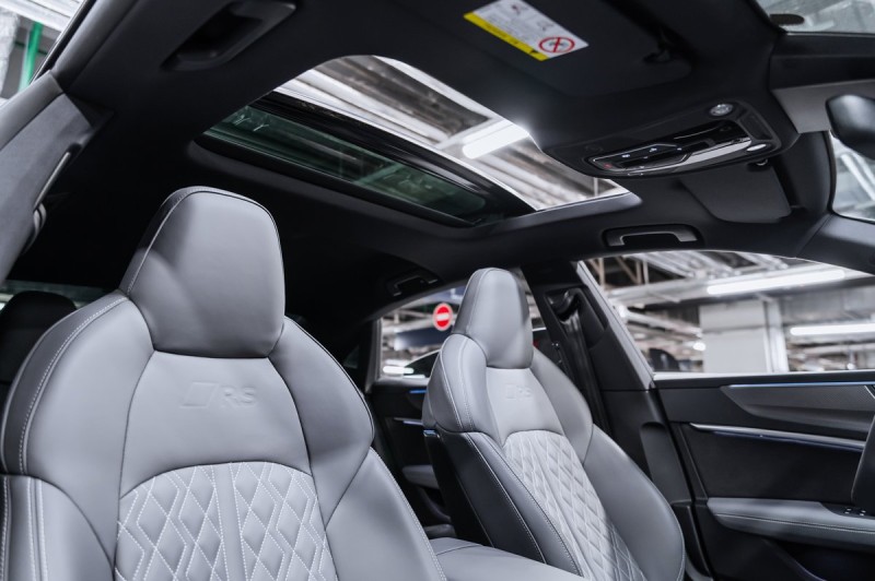 Audi A7 45 TFSI quattro S-line Farsighted 2025