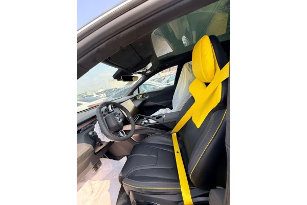 Lotus Eletre R+ 2026