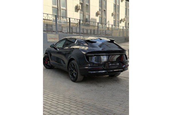 Lotus Eletre R+ 2026