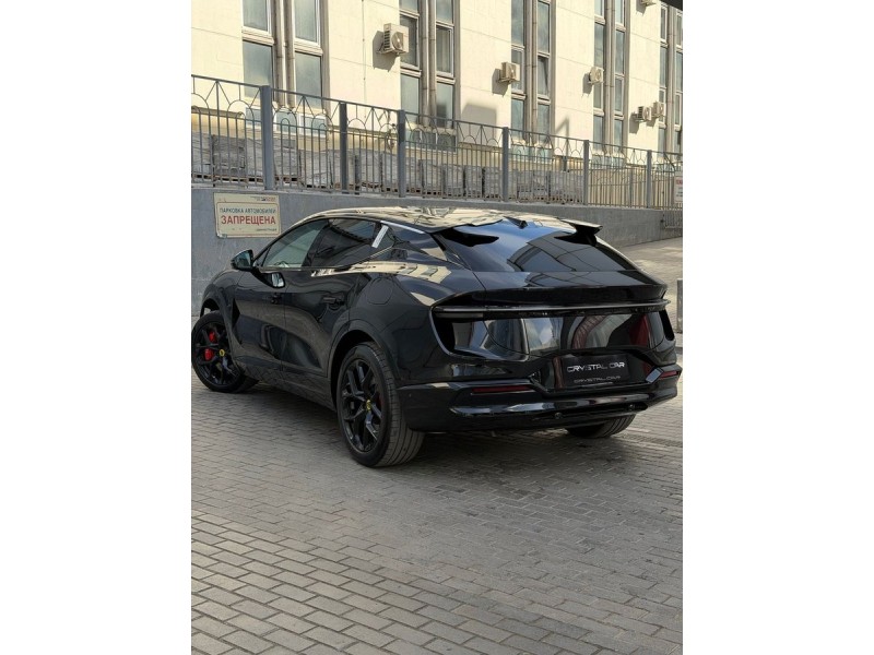 Lotus Eletre R+ 2026