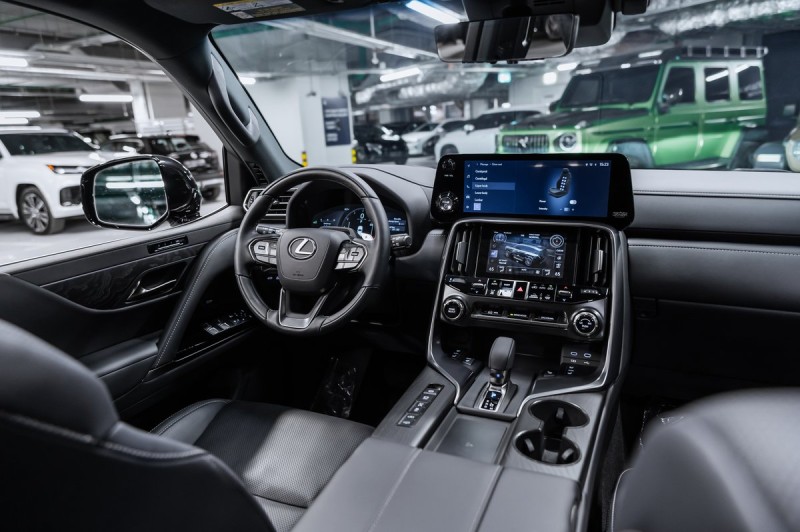 Lexus LX Boundary 2025