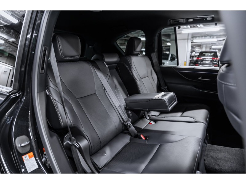 Lexus LX Boundary 2025