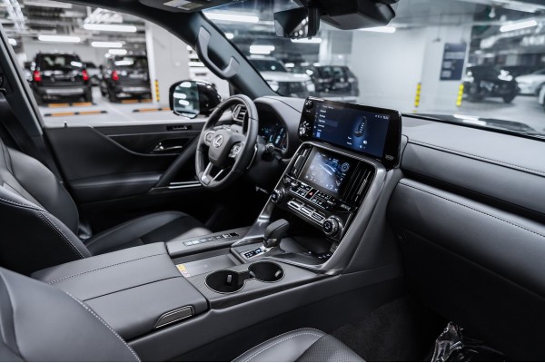 Lexus LX Boundary 2025