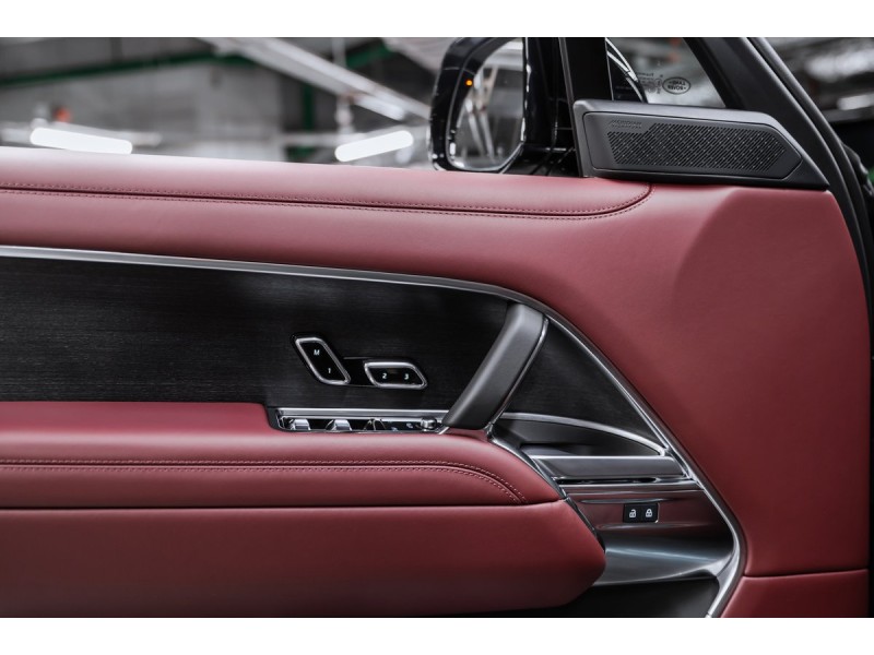 Land Rover Range Rover Autobiography 2025