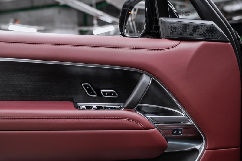 Land Rover Range Rover Autobiography 2025