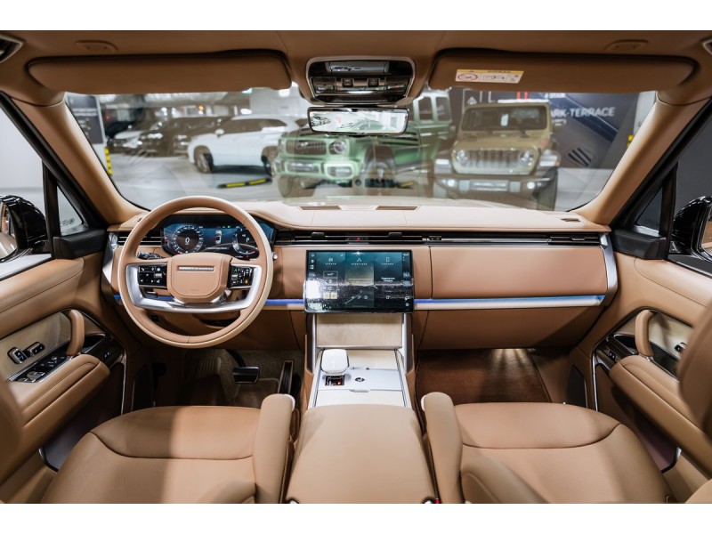 Land Rover Range Rover SV 2025