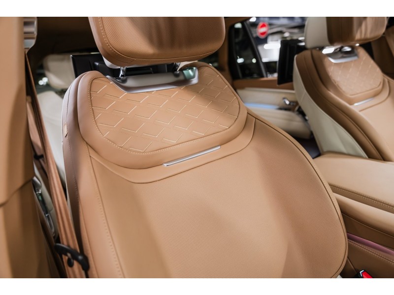 Land Rover Range Rover SV 2025