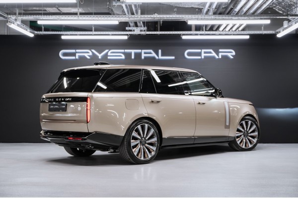Land Rover Range Rover SV 2025