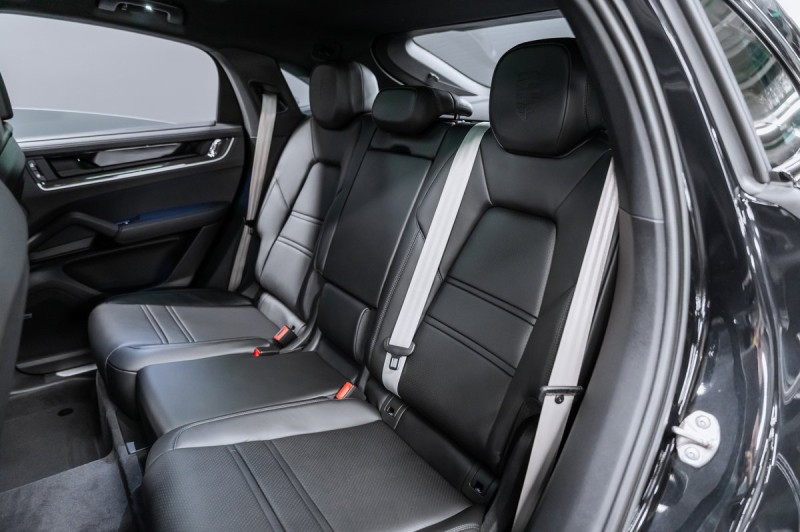 Porsche Cayenne Coupé 2026
